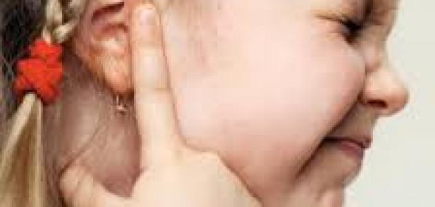 ما هى أسباب التهاب الأذن الوسطى ؟